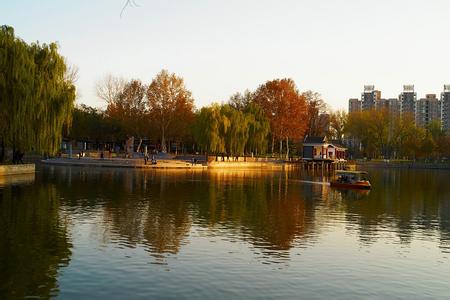 u=3657207690,915775345&fm=23&gp=0